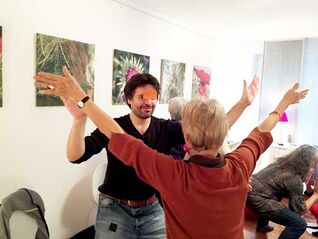 Bewegung hilft aus der Ohnmacht!